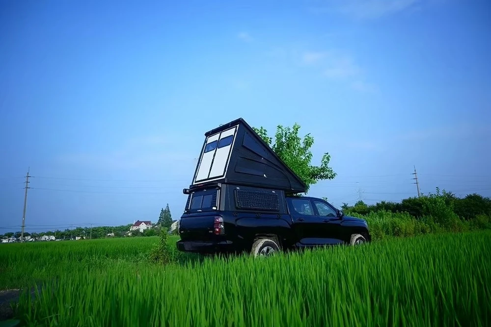 Customized Personal Straight Bracing Type Carbon Fiber Wedge Electric Rooftop Four-Season Quick Automatic Electric Rooftop Tent
