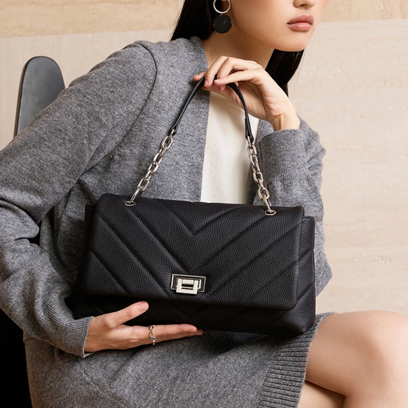 

Burminsa из воловьей кожи, стеганые сумки на плечо с цепочкой для женщин, 2024, роскошный дизайнерский кошелек через плечо, рабочие женские сумки