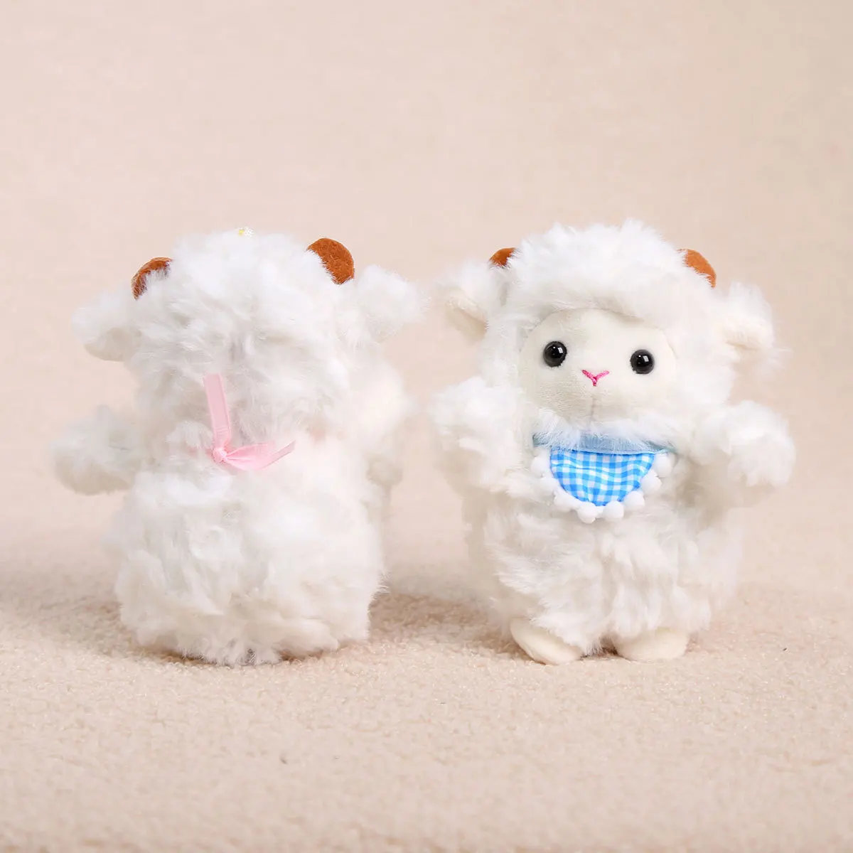 Breloczek Owieczka Bib, Urocza Mała Pluszowa Owieczka, Breloczek do Kluczy, Kreskówkowa Lalka Zwierzątko, Ozdoba do Plecaka, Breloczek, Prezent Urodzinowy