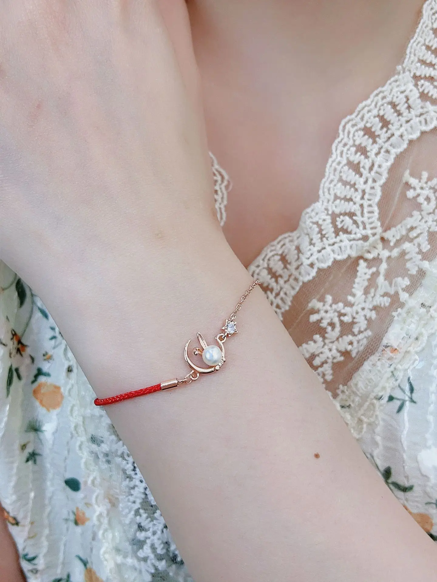 Original 925 silver jewelry moon rabbit red rope bracelet guard rabbit zodiac pearl girl woven rope light luxury birthday gift