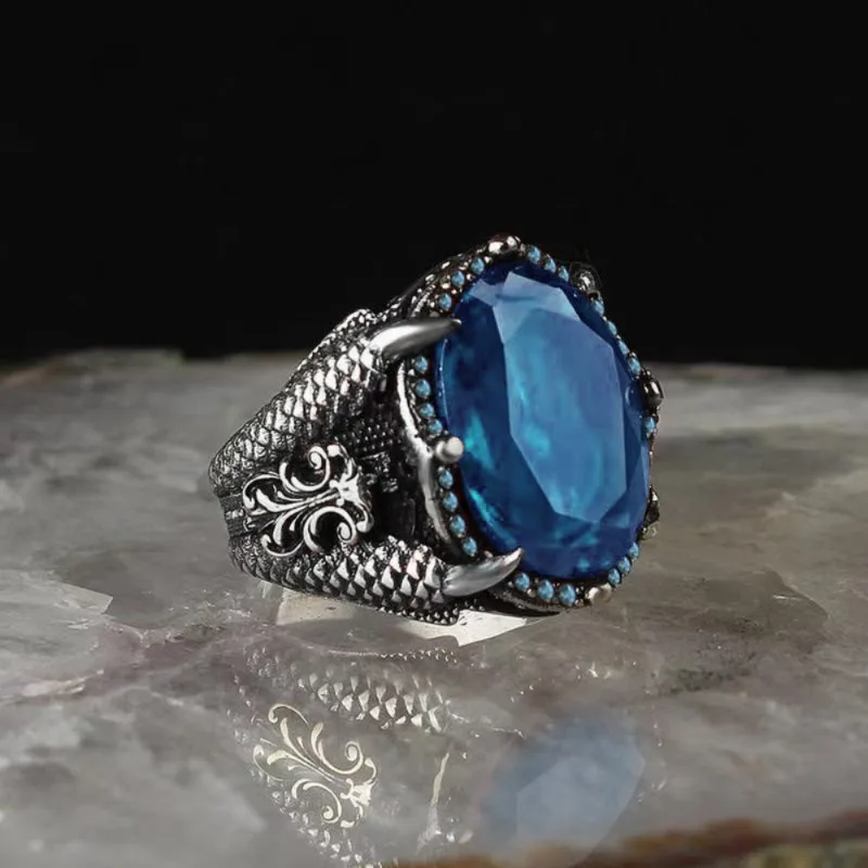 New Personalized Punk Style Ring, Fashionable Retro Dragon Claw Set Zircon finger, Advanced Business Men's Accessories
