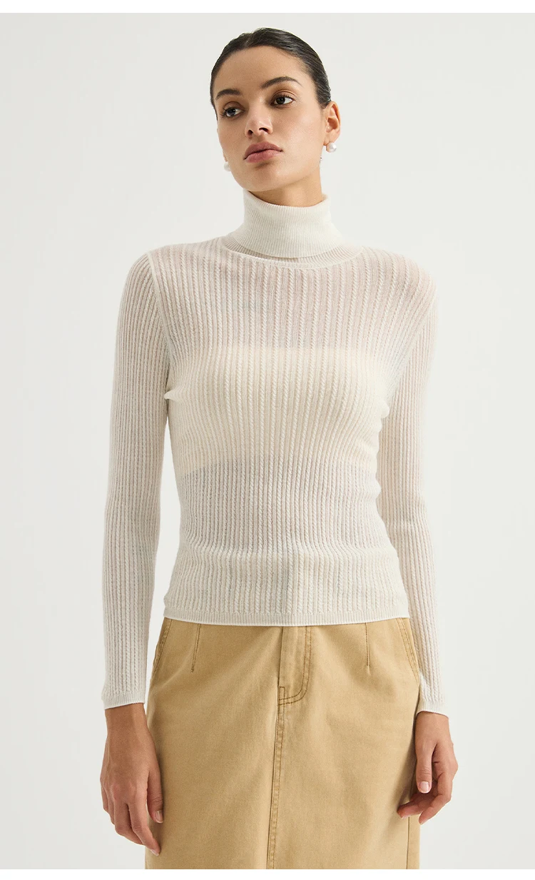 BY3621692 Damen Rollkragenpullover aus Wollmischung, Zopfmuster, lange Ärmel, Manschetten mit Kettendetail, dezenter Glanz, schmale Passform, Frühherbst – Detail 3