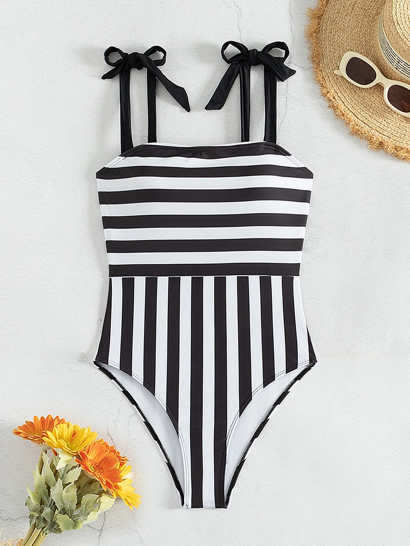 2026 Strappy Swimsuit Women One Piece Striped Sexy Swimwear Female Bathers Bathing Swimming Swim Suit Beachwear