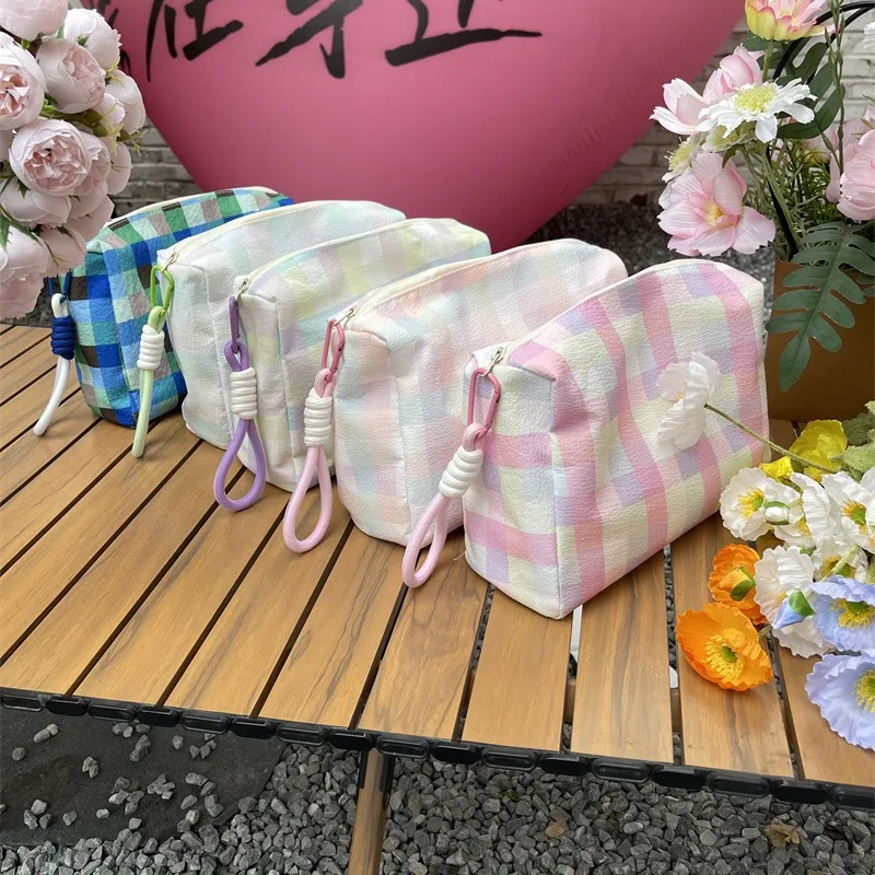 

Women's Cosmetic Bags Korean Plaid Fashionable Large Capacity Storage Bags Portable Multifunctional High-quality Makeup Bags