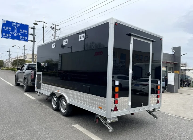 Square Food Trailer, Outdoor Mobile Kitchen, Full Kitchen Equipments and Have CoC  Have Many Sizes