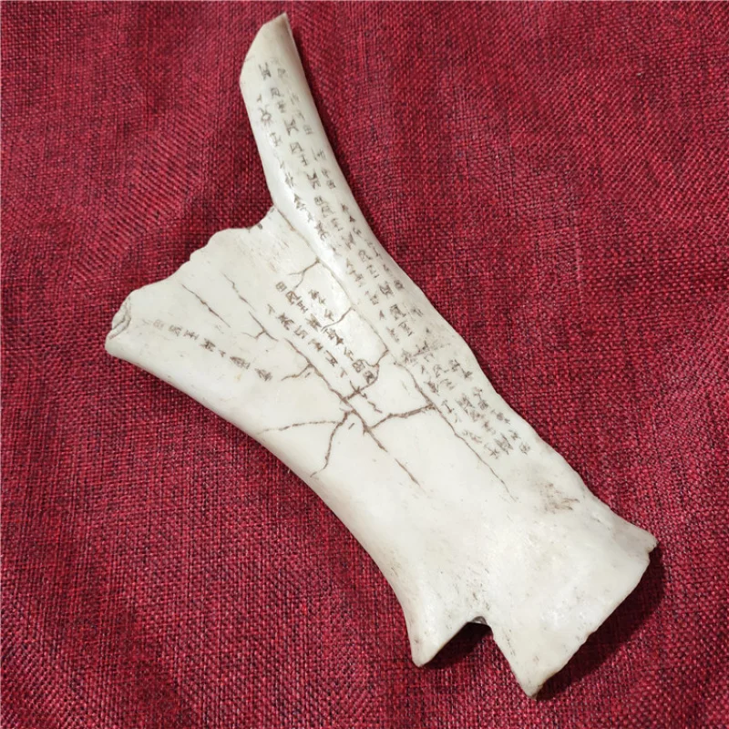 الجملة الحرف المقلدة العتيقة الراتنج الحرفية تقليد أوراكل العظام النقوش الحلي الزخرفية بالجملة