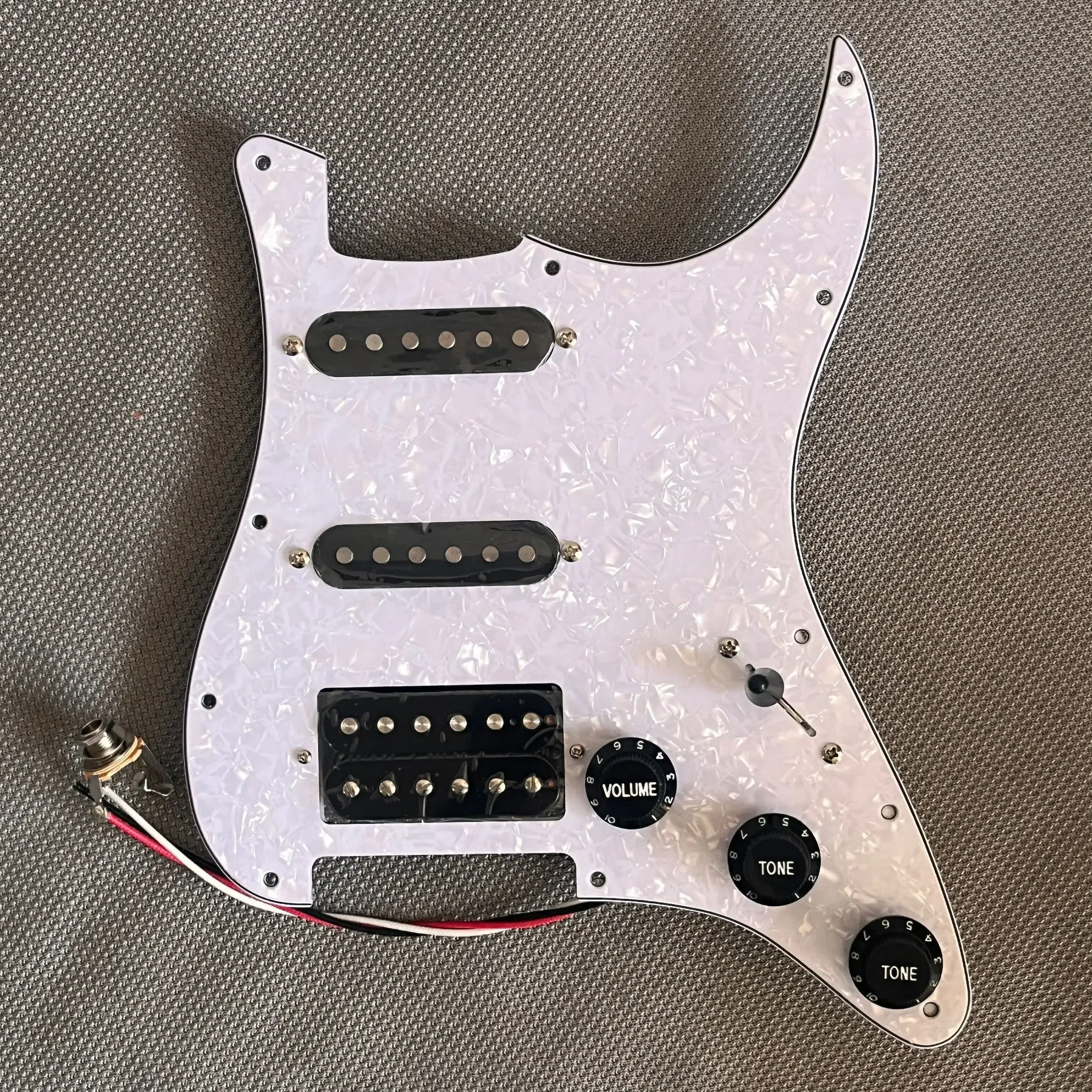 Upgrade Loaded ST Electric Guitar HSS Pickguard Set Multifunction Switch Alnico V  Humbucker Pickups Guitar Accessories