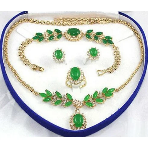 

Details about Green Jade Golden Link Crystal Pendant Necklace Bracelet Earrings Ring Set