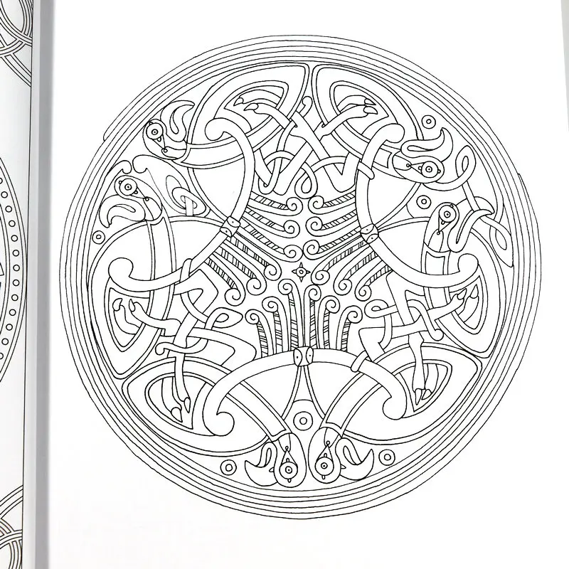 Celtic Graphic Coloring Book, Descompressão, Férias, Pintura em Alívio, Álbum pintado à mão