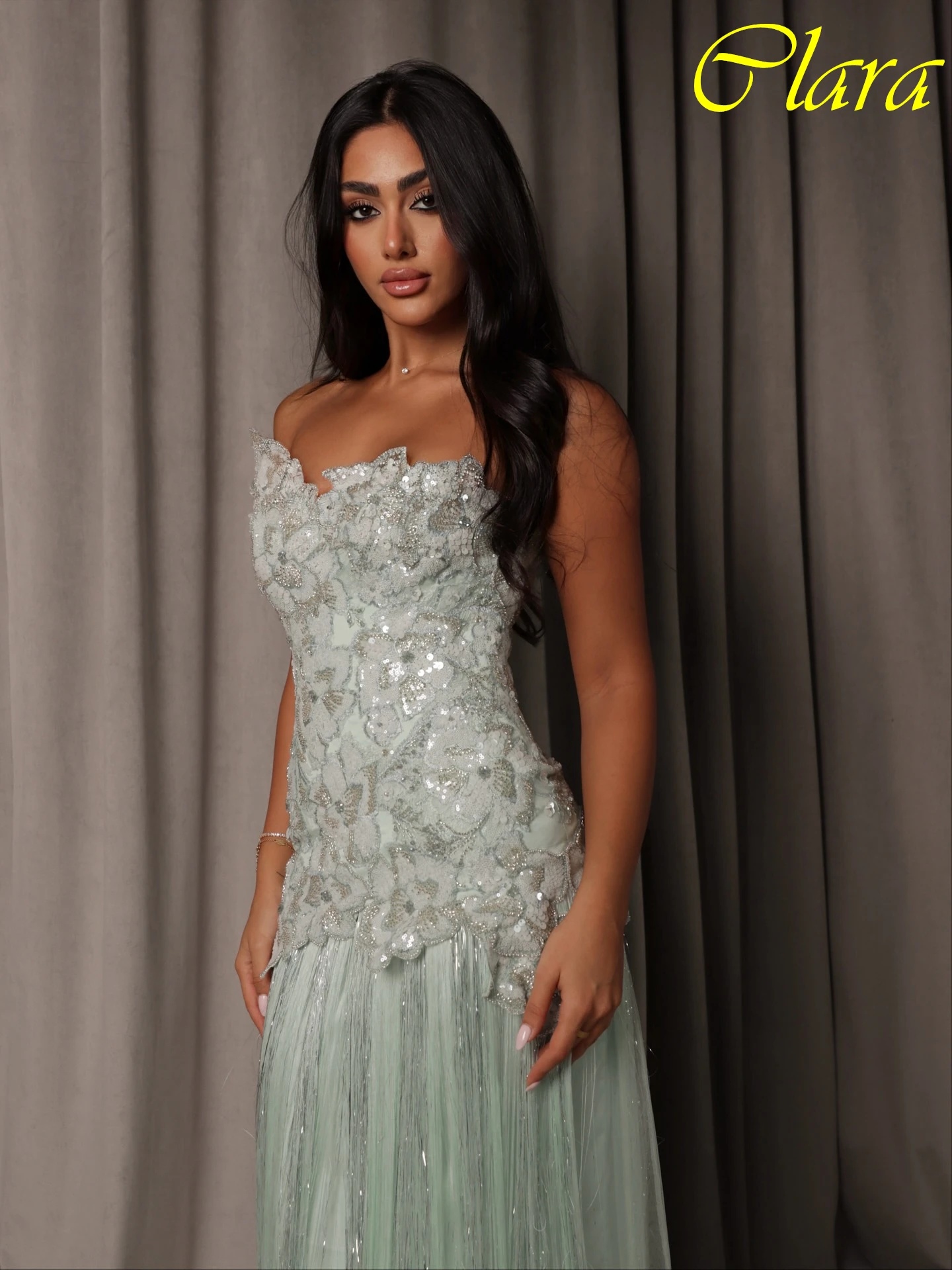 ชุดราตรีแบบตรงไร้สายไร้แขน ดีไซน์หรูหราสง่างาม สำหรับงานพิธีการ ออกแบบพิเศษตามสั่ง ชุดออกงานทันสมัยสำหรับงานปาร์ตี้