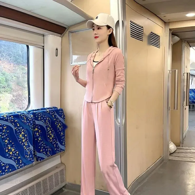 

Women's Leisure Sportswear Suit Spring and Summer New Style Age Reducing Hooded Zippered Jacket Top Wide Leg Pants Two Piece Set