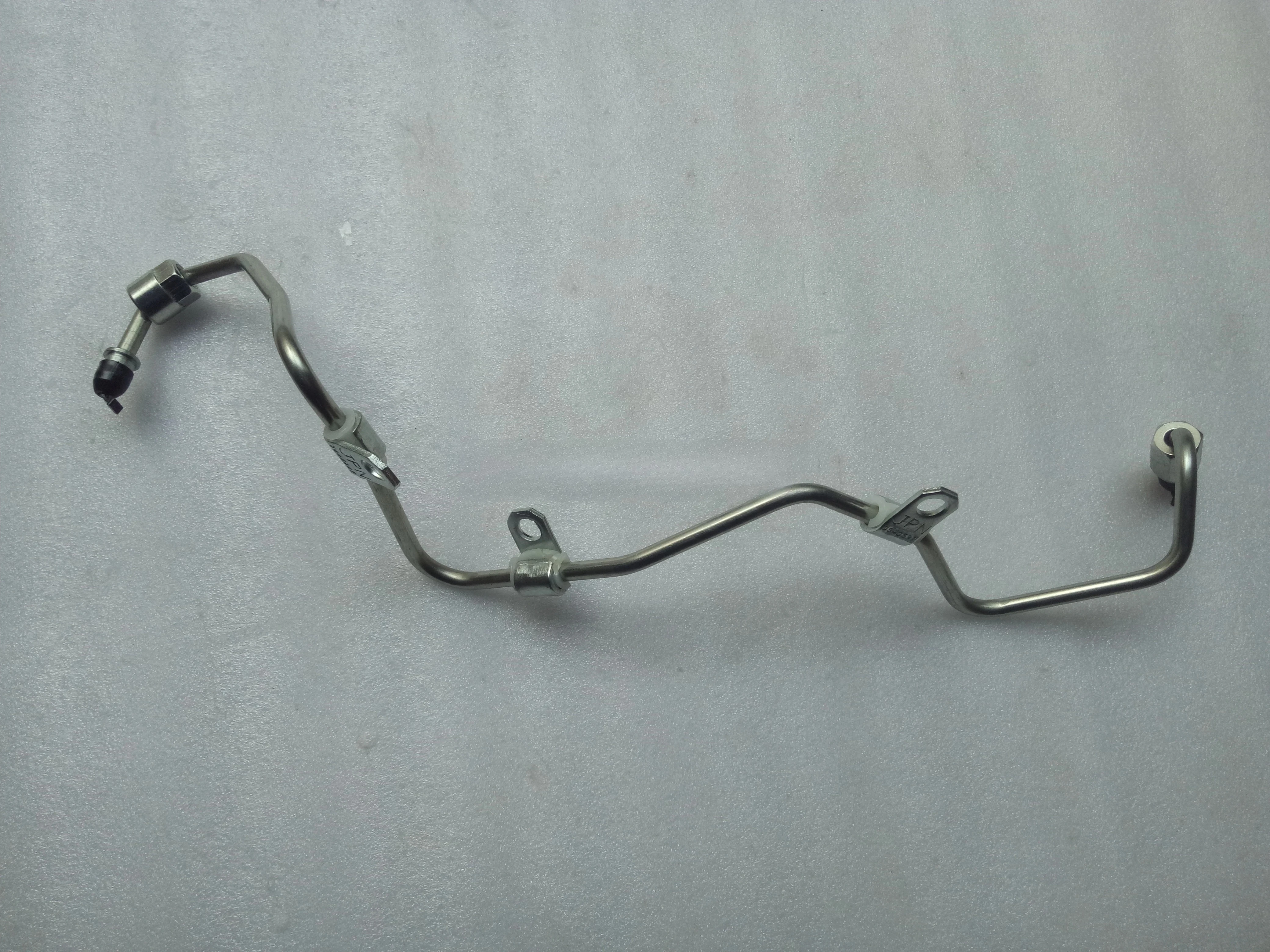 tuyau-d'huile-haute-pression-moteur-4940552-pieces-de-machines-d'ingenierie