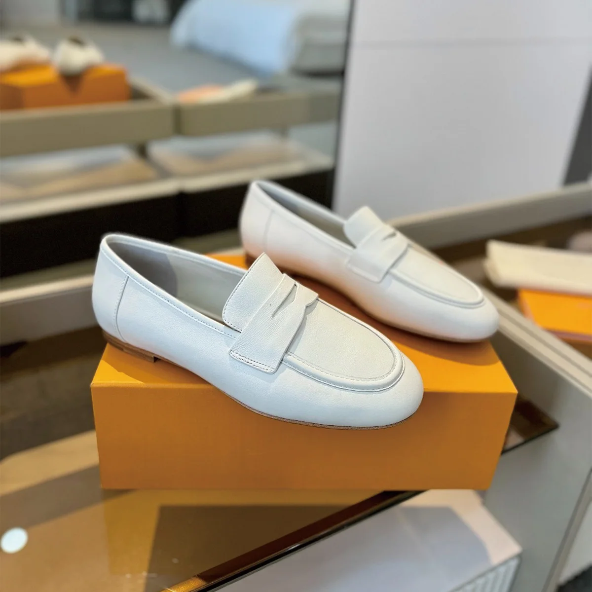 2026 High Quality Autumn women shoes solid slip on pumps vintage everyday footwear ch24100957