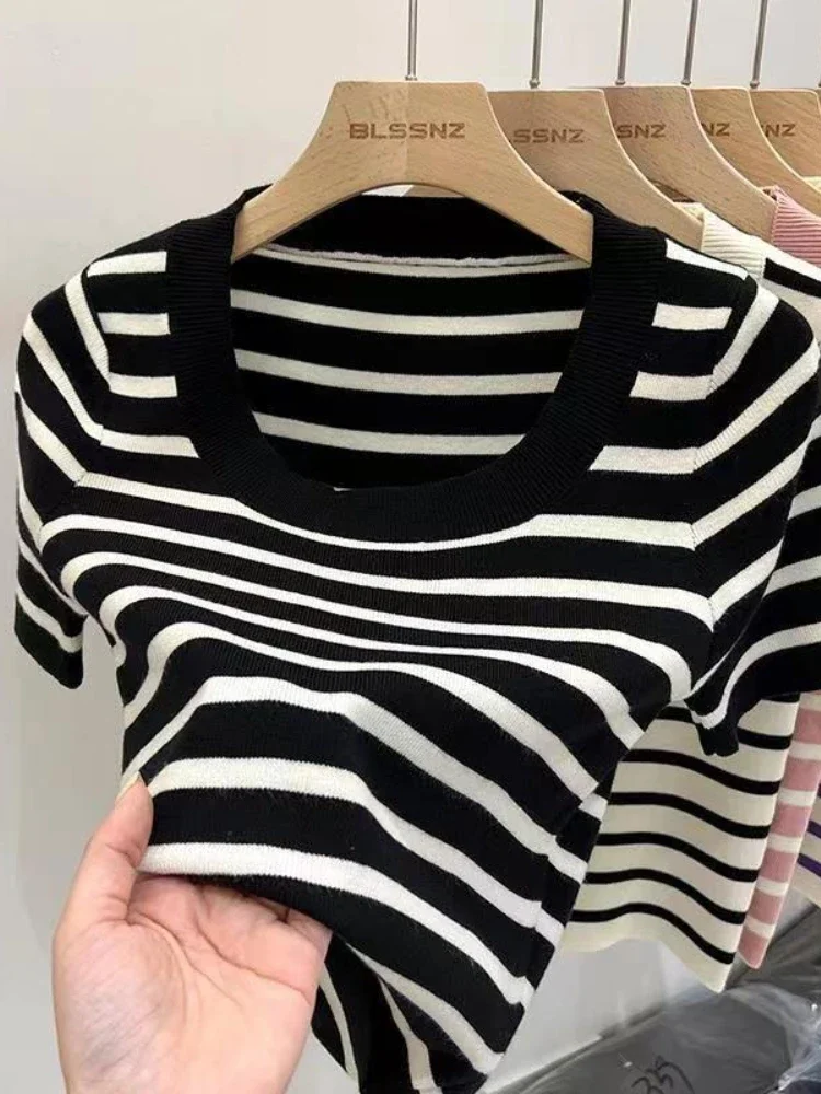 New Woman Clothing Striped Short Sleeve T-shirt Slim Fit Tops Female O-Neck Knitted Sheath Tee Shirt Street Wear Sex Sporty Y2K