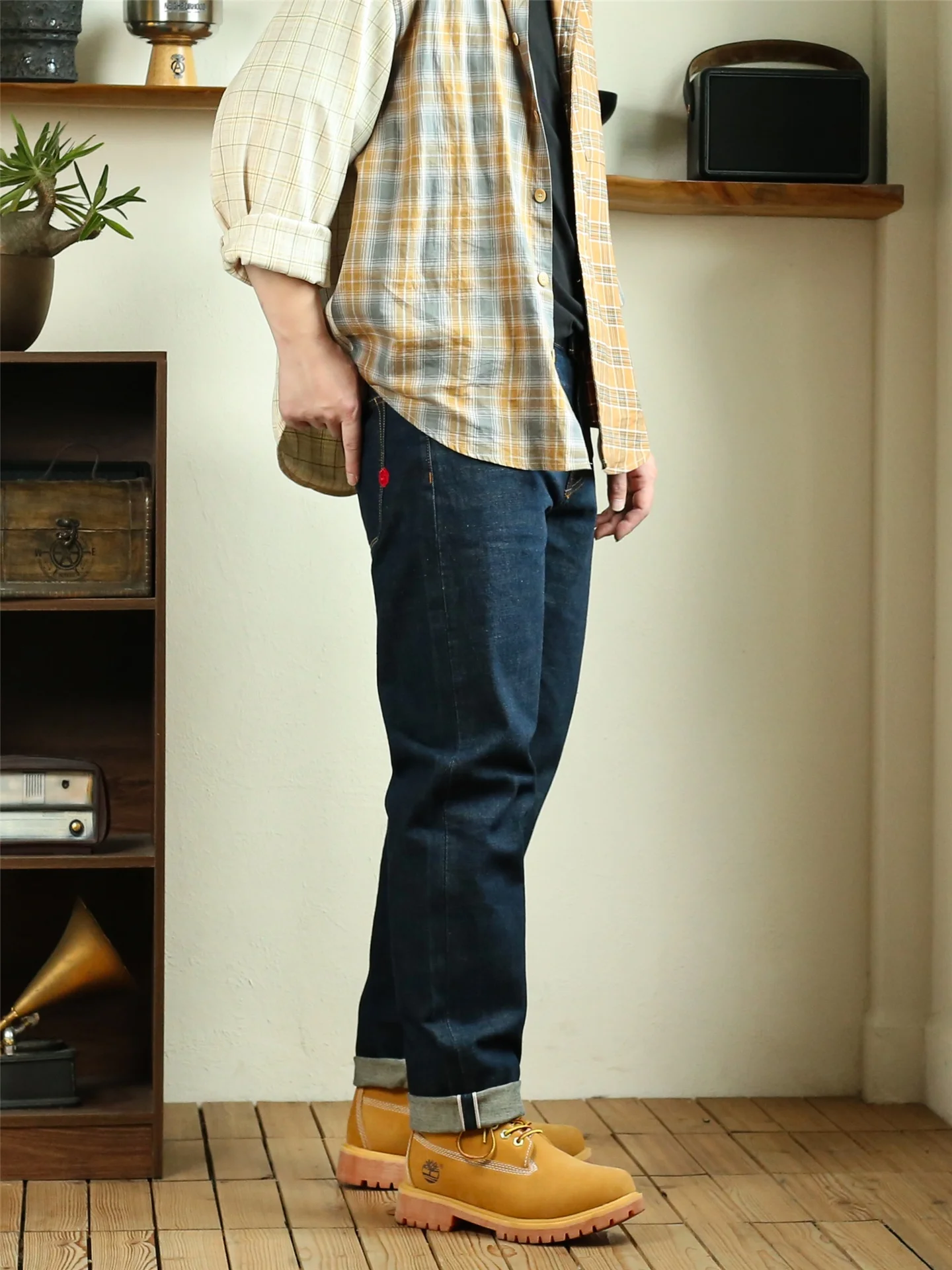 

High-End 4OZ Selv Denim Jeans Men's Slim Fit Bootcut Waed down Comfortable Breathable All-Season Mid-Waist Zipper Fly