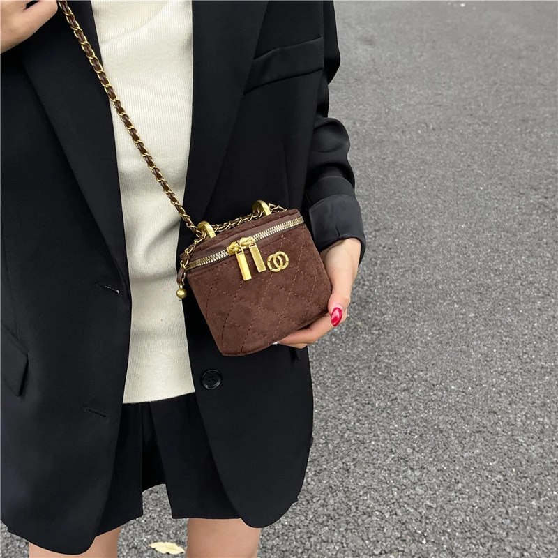 

Vintage Minimalist Solid Color Purse Bag For Women Elegant Design With Paris Letter Logo And Capacity