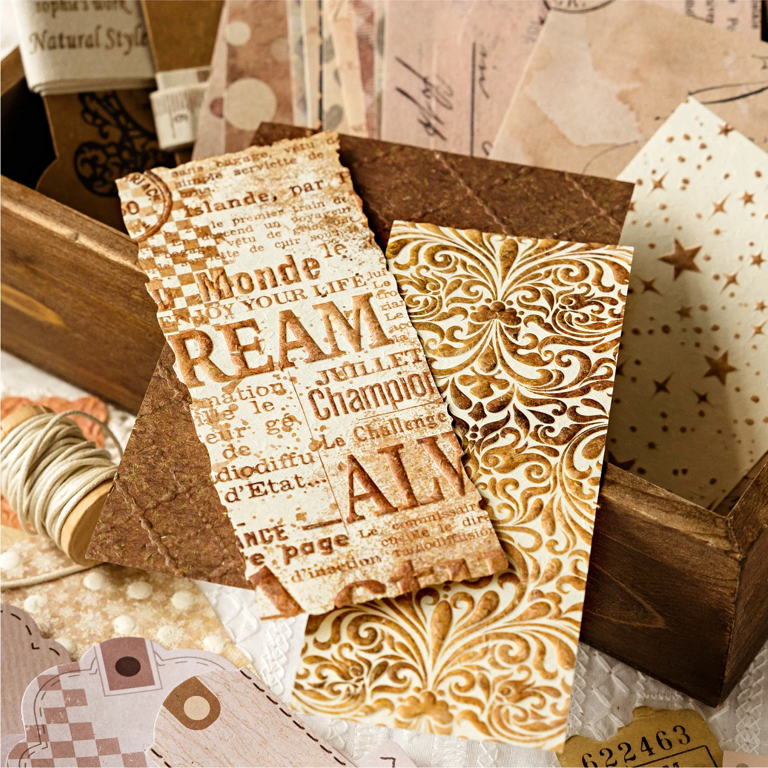 JIANQI 37pcs Vintage Decor Scrapbooking Materials Paper Combo Kit DIY Junk Journal Collage Photo Album Retro Stickers