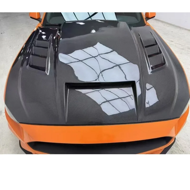 High Quality TF‑Style Vented Wet Carbon‑Fiber Engine Hood, Performance Car Upgrade Part 2015‑2021