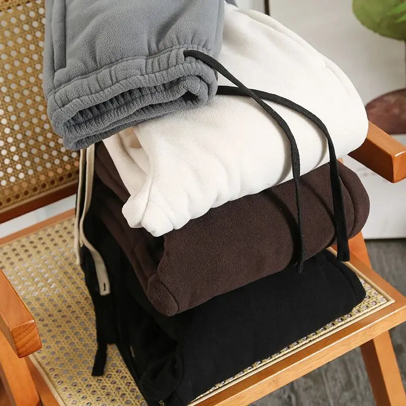 

Men's Winter Thickened Fleece Lined Cuffed Sweatpants Warm Cozy Sheep Velvet Inner Straight Leg Eighteen Shorts Black