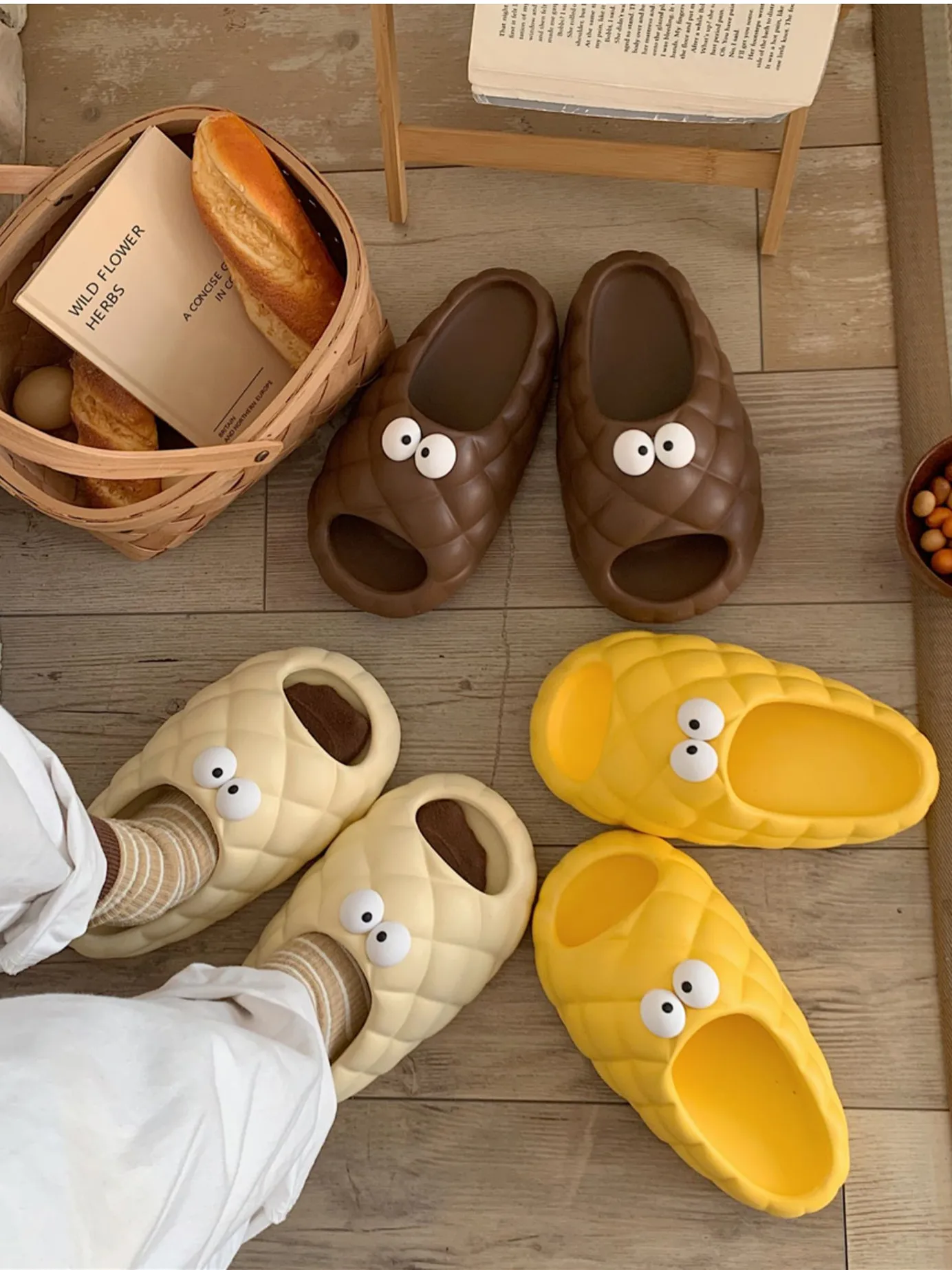 

Funny Cute Pineapple Bread Slippers Man Women Summer Couples Home Slipper Eva Thick Soles Anti-slip Sandals Outside For Couple