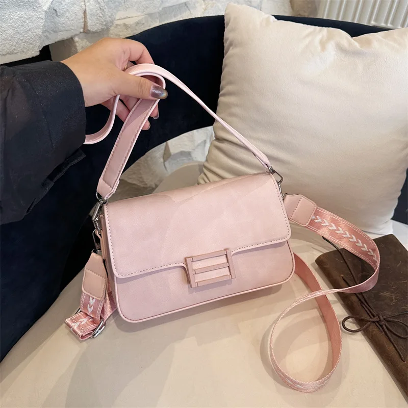 

2025 Spring Summer Vintage Square Bag Luxe Underarm Purse for Women Fashion Shoulder Tote Versatile Bag Chic Commuter Bag​