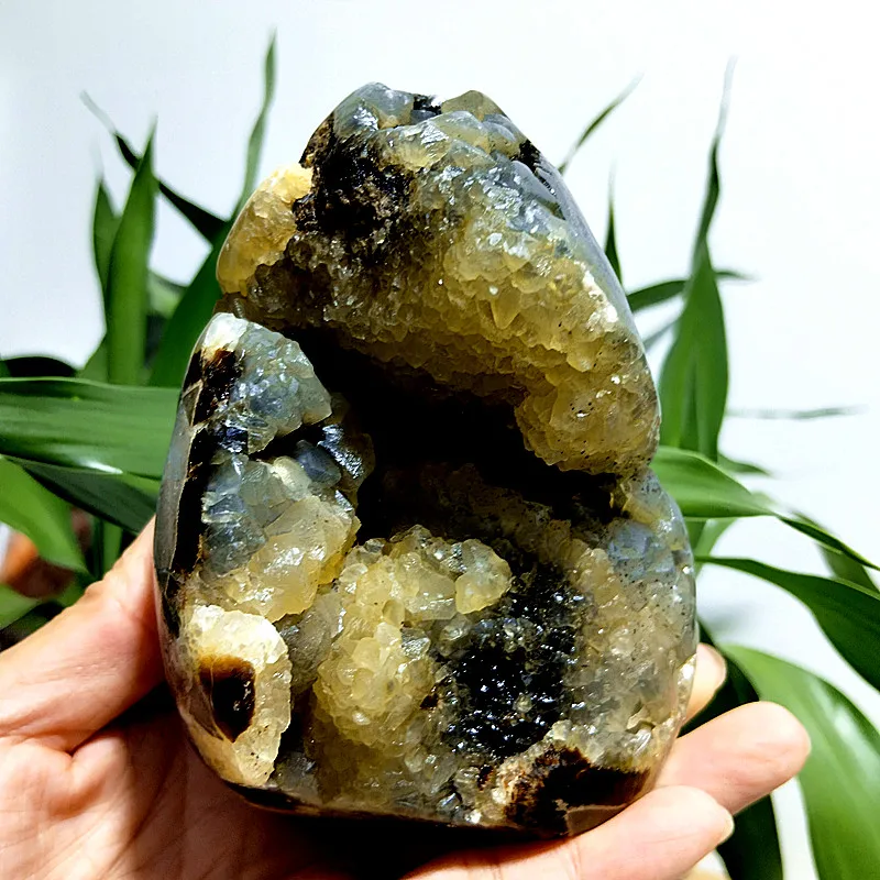 Natural Stones Septarian Geode Free Shape Mineral Crystals Cluster Voodoo Meditation Feng Shui Energy Room Decorations