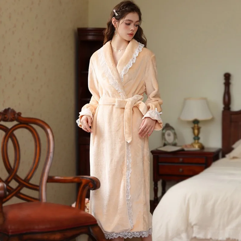 New Long Sleeved Thickened Velvet Nightgown Winter Warm Loose Flannel Bathrobe Sweet Girls Classical Princess Indoor Lace XL