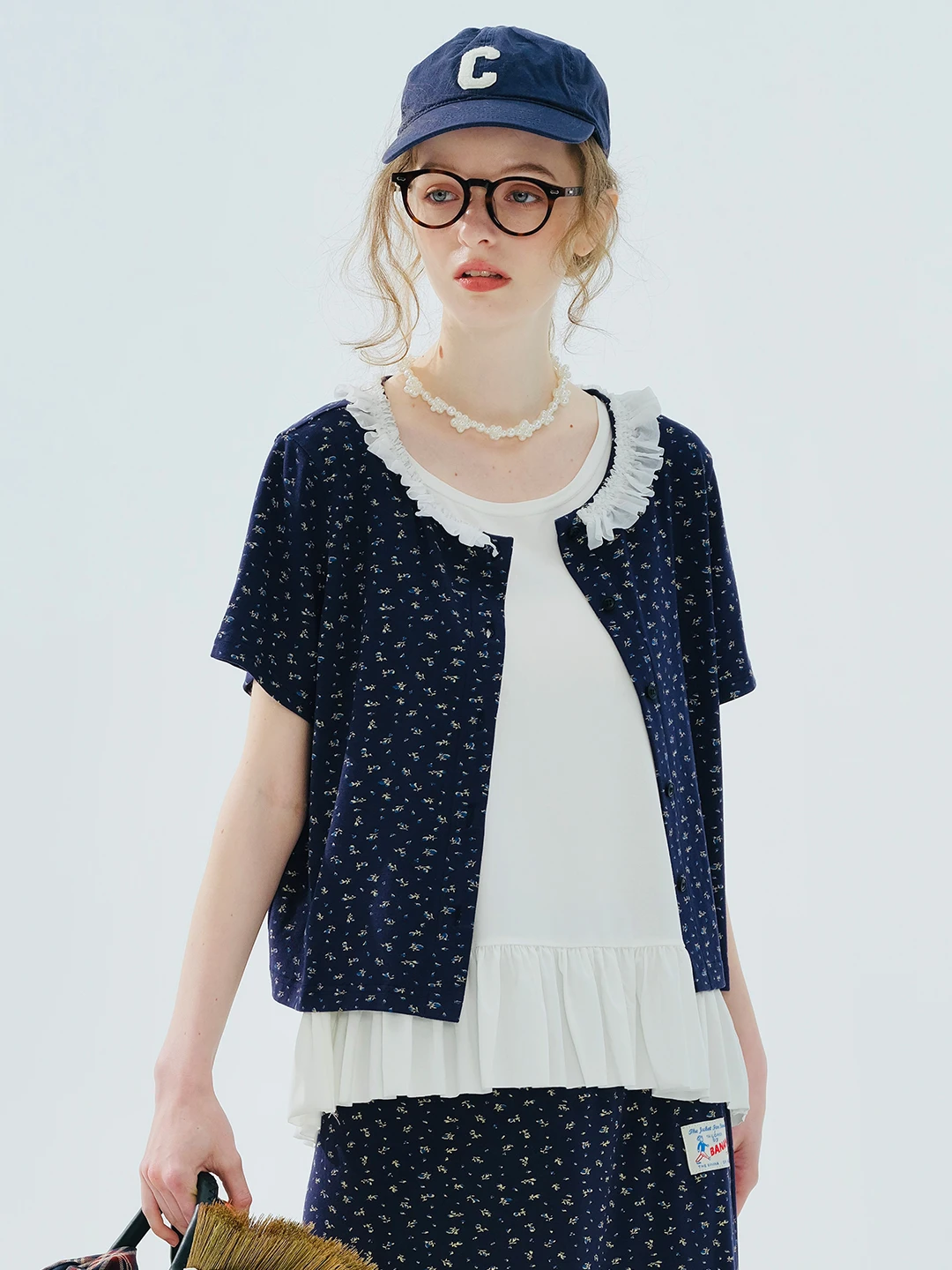 

Women's Navy Blue Floral Printed Short Sleeve Shirt Button Up Casual Loose Fit Summer Fashion Blouse 255113