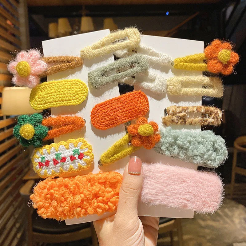 4/6/8 STÜCK/SET 2026 Neue Herbst-Winter Gestrickte Plüsch-Haarspangen Flauschige Sherpa Haarklammern ohne Haarschäden Rutschfeste BB-Haarspangen für Mädchen und Frauen Geschenk – Detail 1