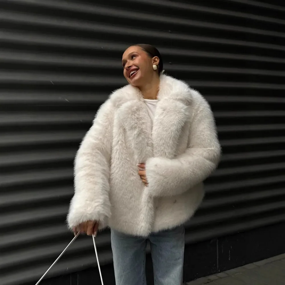 Caldo capospalla femminile in peluche 2025 marchio di lusso moda donna cappotto in pelliccia sintetica giacca chic ragazze autunno inverno pelliccia di volpe oversize