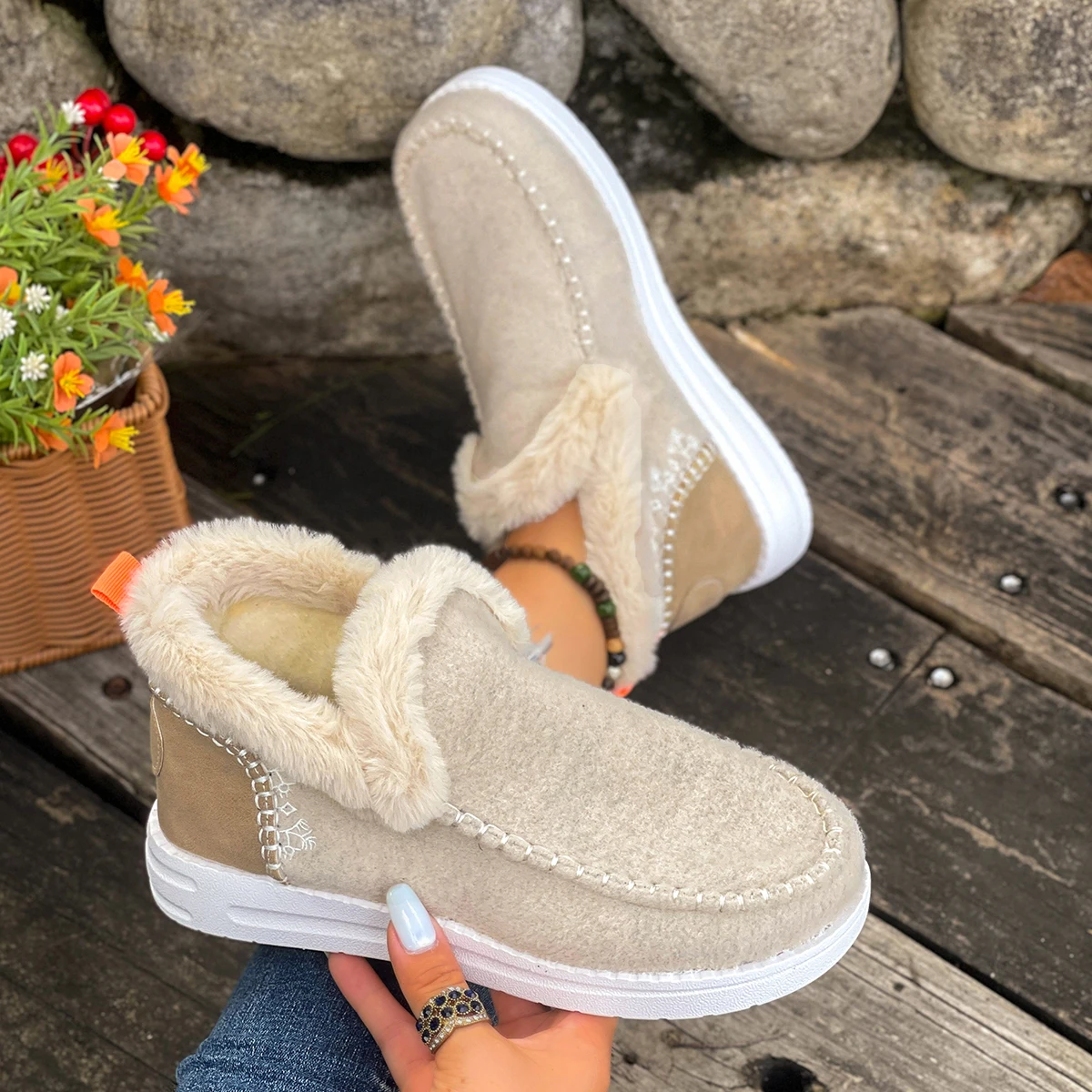 

Новинка 2023 года, женские зимние ботинки, теплые ботильоны на подкладке из искусственного меха, женская обувь без шнуровки на низком каблуке и платформе, женская удобная обувь на плоской подошве