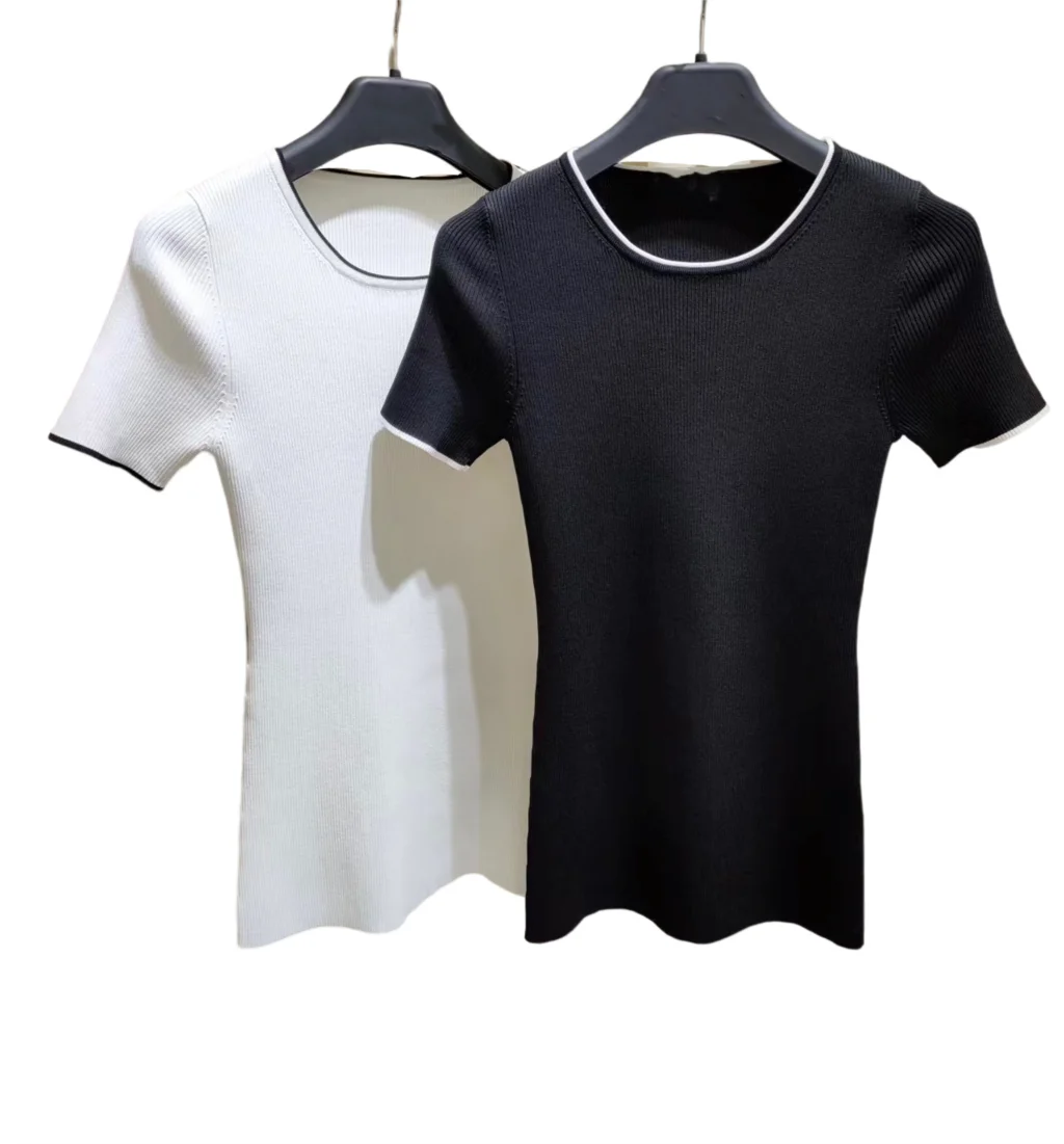 

2023 Elegant temperament net color knit black white version of cultivate one's morality short sleeve short sleeve blouse