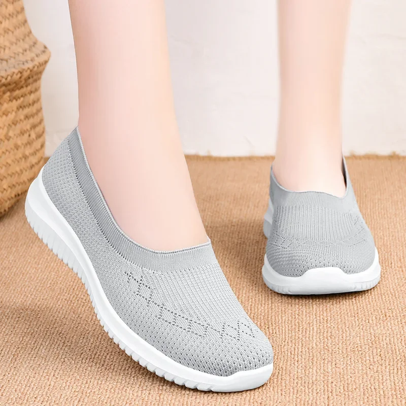 Frühling Sommer Atmungsaktive Mesh Wohnungen für Frauen Bequeme Slip Auf Gestrickte Casual Schuhe Frau Weiche Sohle Nicht Slip Wanderschuhe