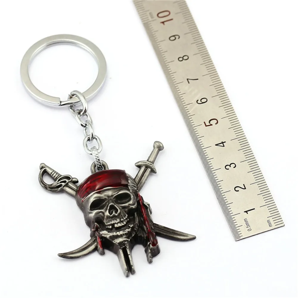 New Simple Personality Niche Creative Trend Pirate Captain Keychain Mask Skull Skull Men's Birthday Party Jewelry Key Ring Gift