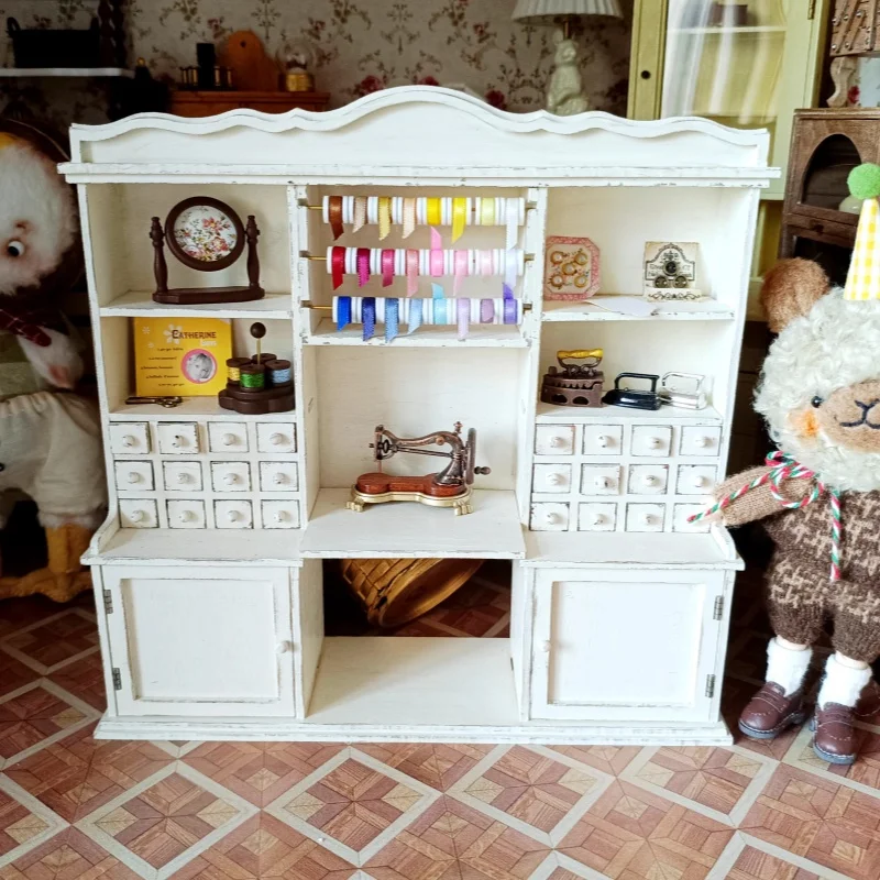 

1:12 Mini Model Dollhouse Furniture Accessories Wooden Antique Sewing Cabinet Bjd Ob11 Gsc Blyth Lol Miniatures Photo Prop Decor