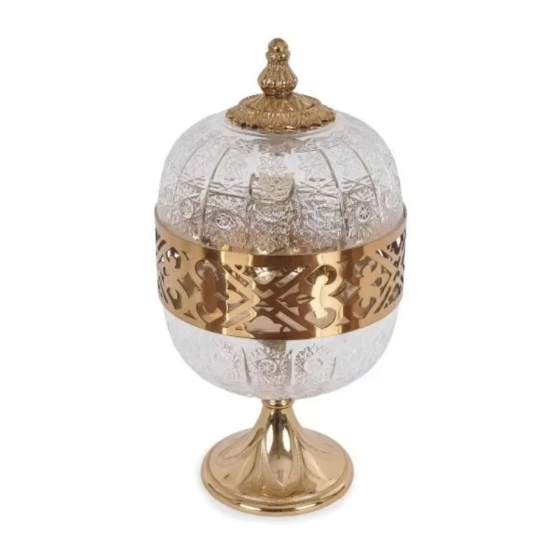 

Elegant gold brass incense burner, tall crystal body and intricate decorative patterns, suitable for luxurious interiors
