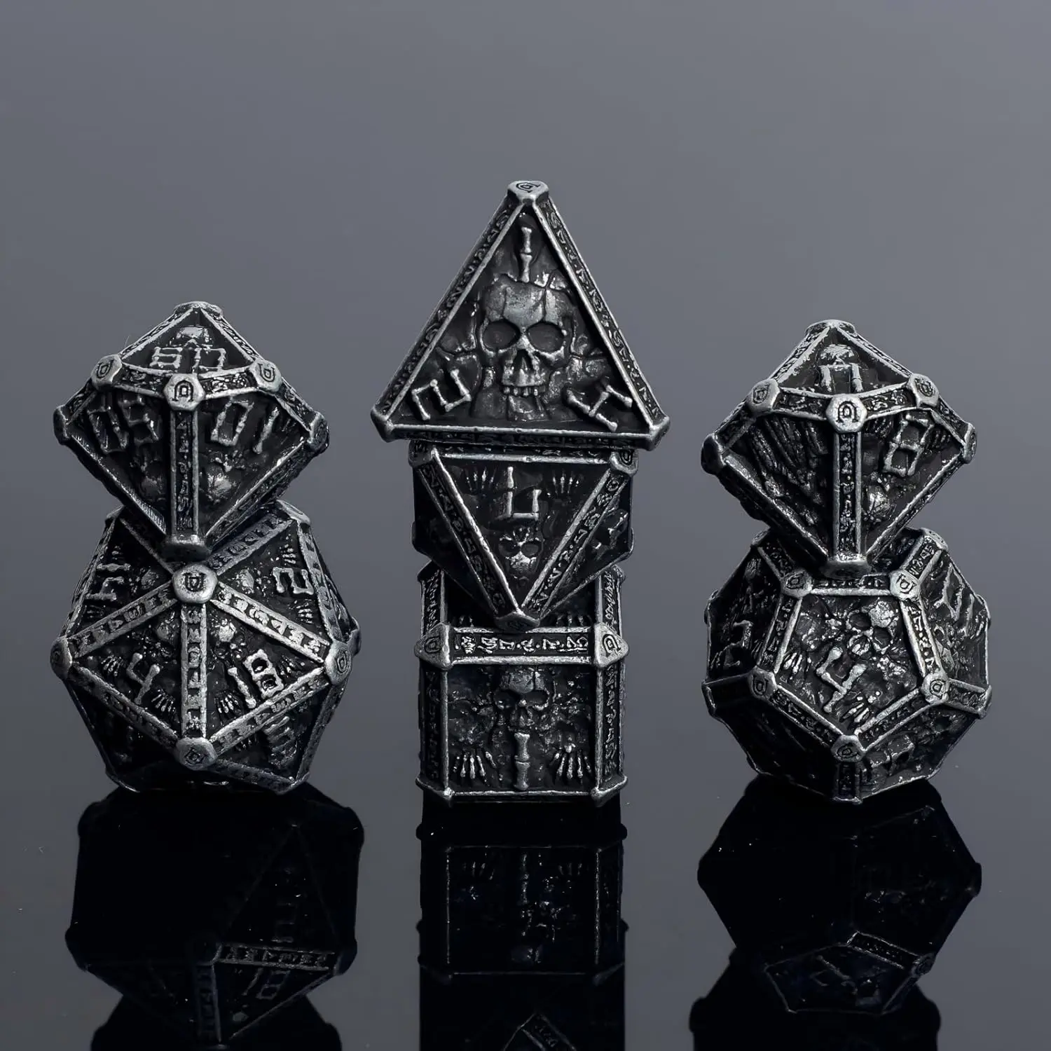 

7-piece set of metal solid dice, multi-faceted math teaching dice, suitable for role-playing games and Dungeons&Dragons: D20, D6