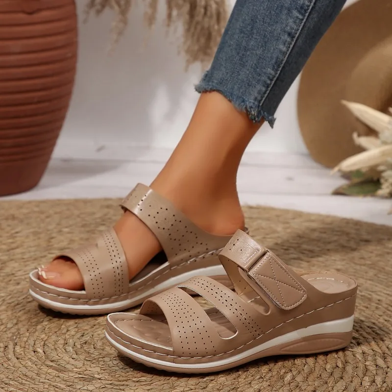 Retro WEDGE Mules ผู้หญิงฤดูร้อนน้ําหนักเบา SLIP-ON รองเท้าแตะสุภาพสตรี VINTAGE Hollow OUT ดอกไม้หนารองเท้าแตะรองเท้า