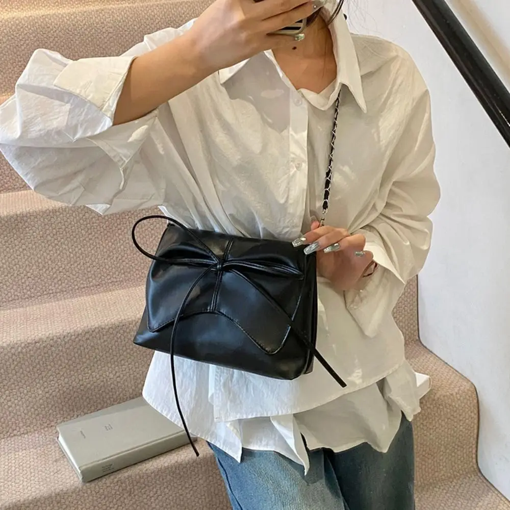 

Simple Bow Tie Design Pu Leather Shoulder Bag Chain Casual Crossbody Bag Sweet Luxury Women's Commuting Bag Ladies