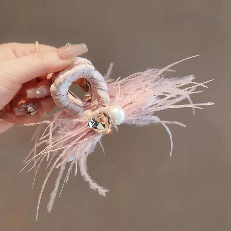 

Premium Fluffy Feather Hair Claw Clip Heart Rhinestone Shark Clip for Women Back of Head Elegant Daily Accessories for Women