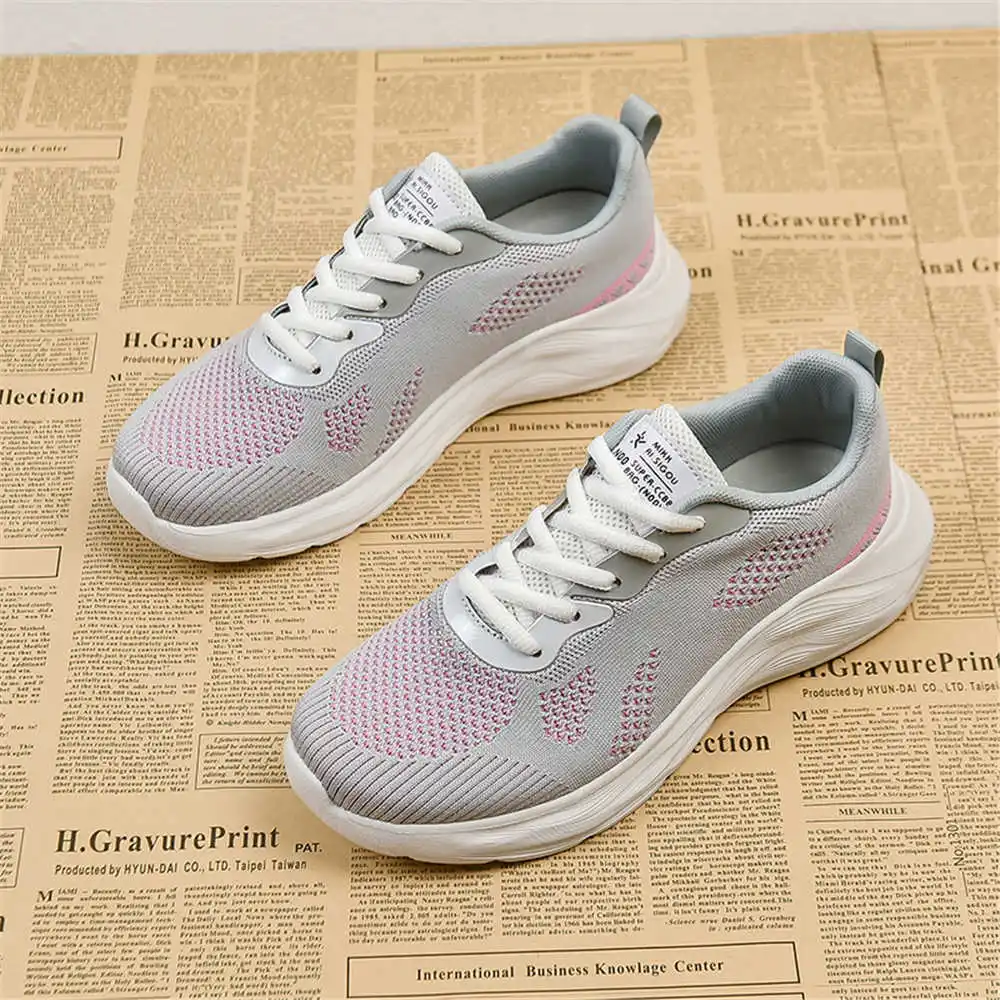 Big Sole Super Lightweight Women's Hiking Shoes Hiking Boots For Women White Casual Sneakers Sport Gym Badkets Vintage