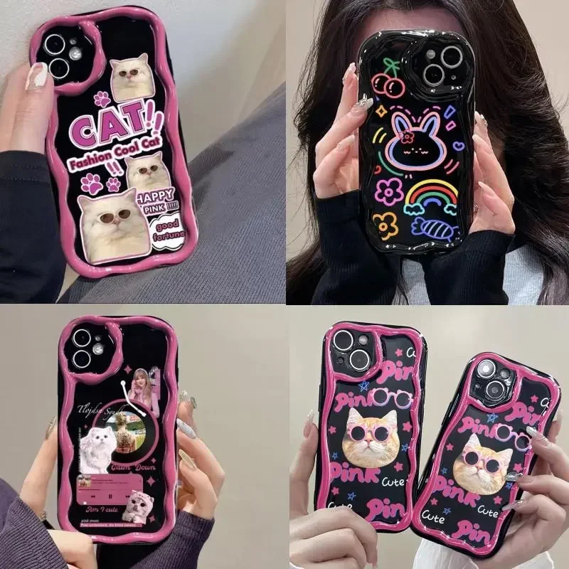 Cool Cat Cute Rabbit Animal Phone Case for Iphone 15 Pro Max 11 12 13 14 Pro Max 15 Pro 15 14 Plus Curly Wave Edge Cream Cover