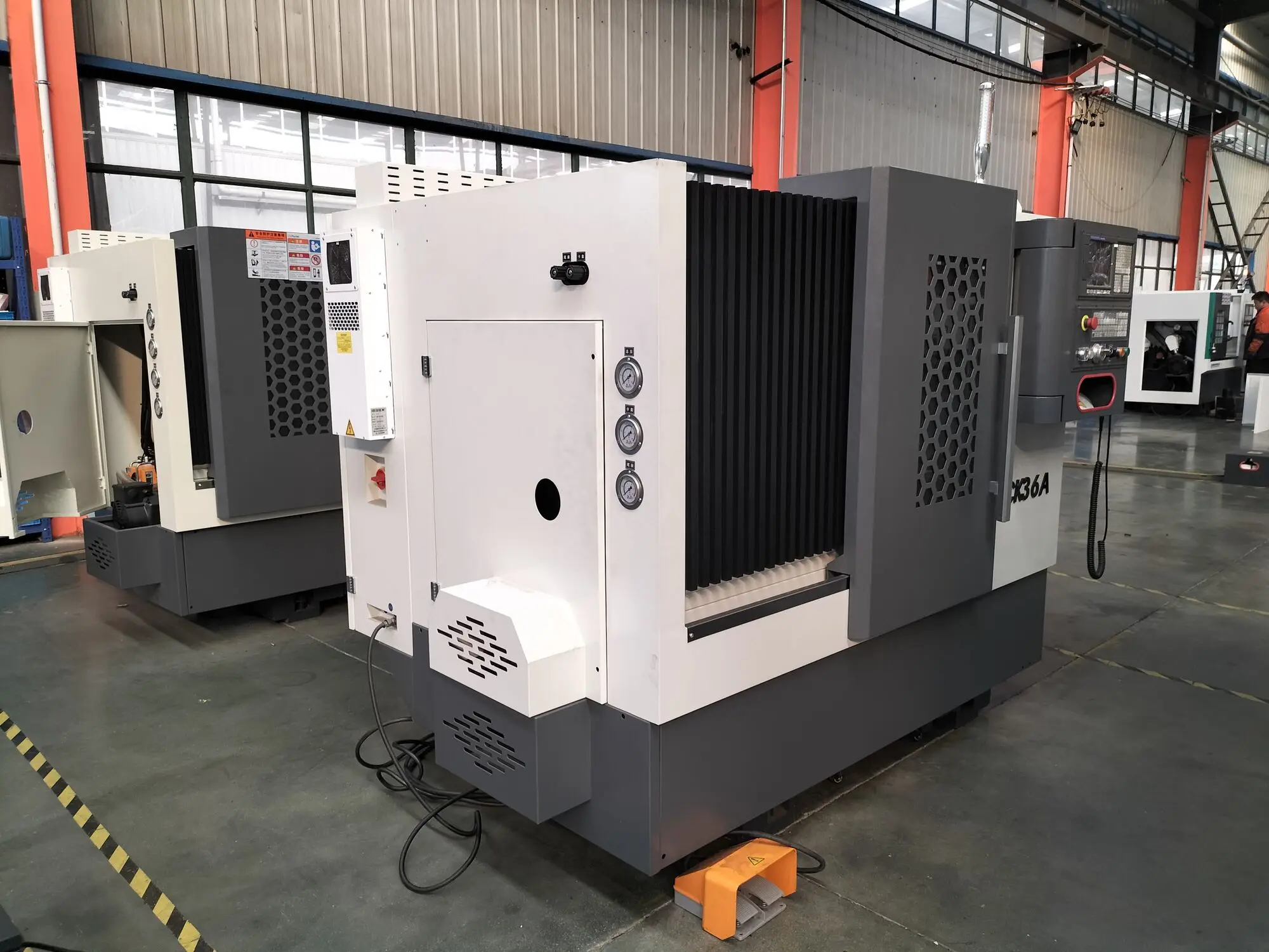 TCK36A Bed Hine Funuc System Optional CNC Chuck Lathe High Quality Turning Center