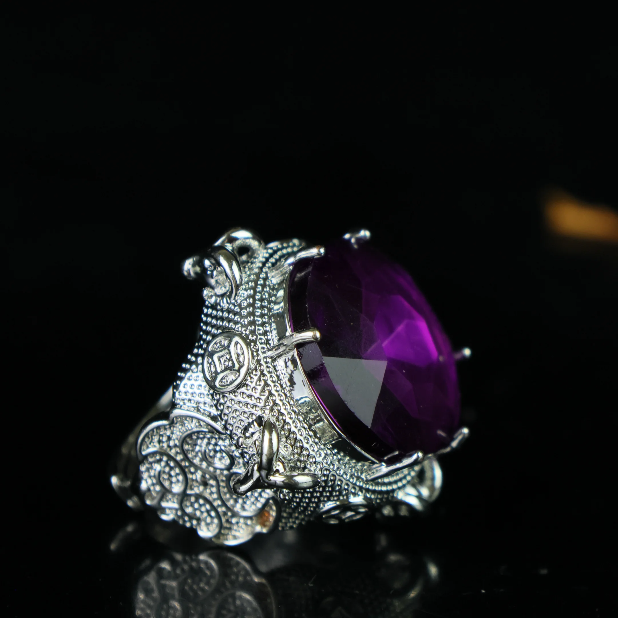 

2.90 Ct Certified Radiant Cut White Diamond Solitaire Ring In 9k White Gold