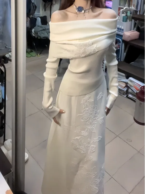 

Embroidered Heavy Knitting Set Women's Spring 2026 New One Shoulder Long Sleeve Top High Waist Half Skirt Two Piece Set