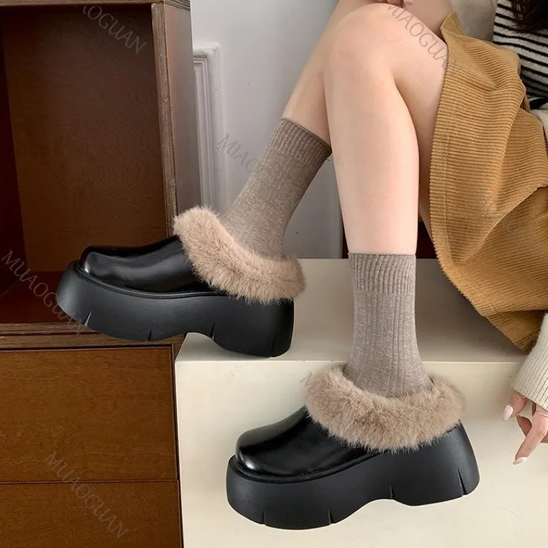 

Winter Women's Fur Loafers Slippers Retro Chunky Platform Slip on Brown Cotton Shoes Retro Heightening Velvet Mules Half Slipper