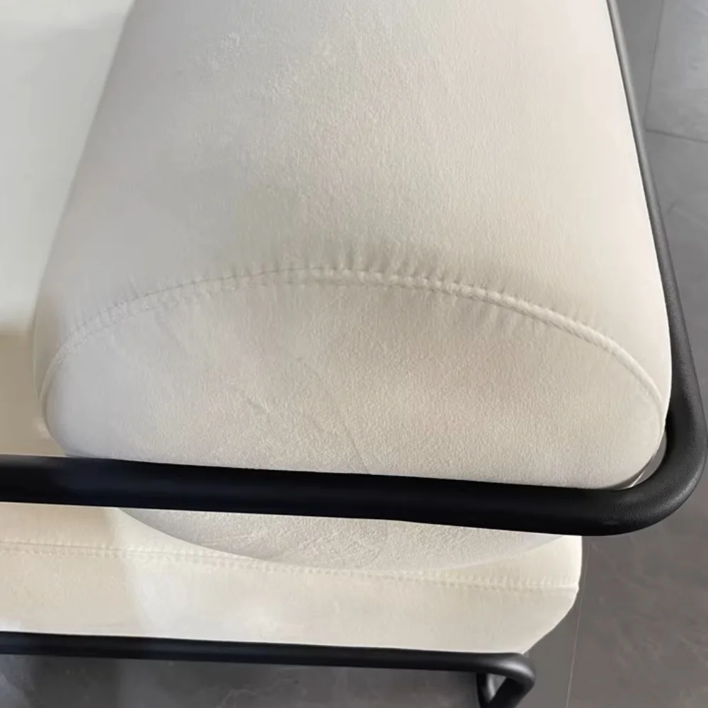 Eenpersoonsfauteuil in middeleeuwse stijl