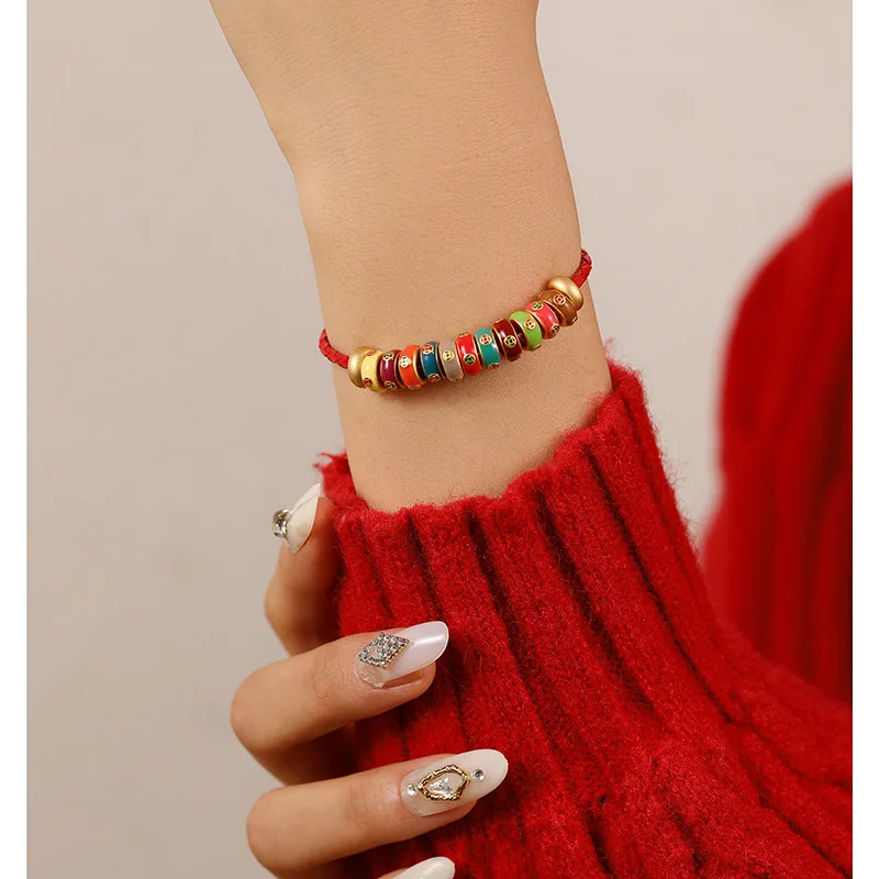 

Chinese style retro red rope bracelet for girls high-grade sense of minority fashion simple medieval handmade hand jewelry