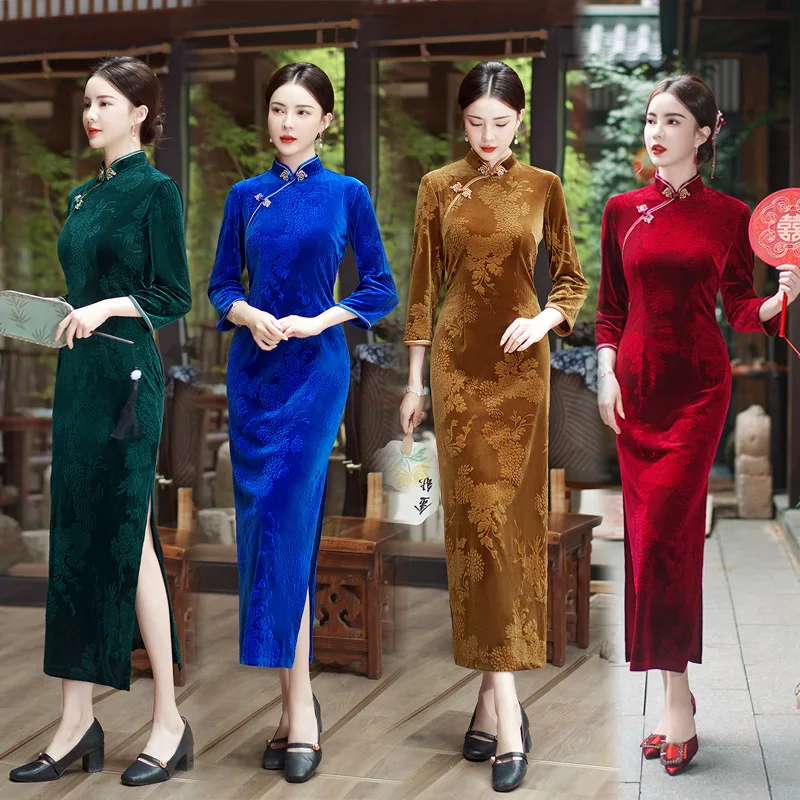 

Yourqipao Autumn Winter Velvet Jacquard Cheongsam Long Retro Qipao Chinese Style Wedding Banquet Performance Dress for Women