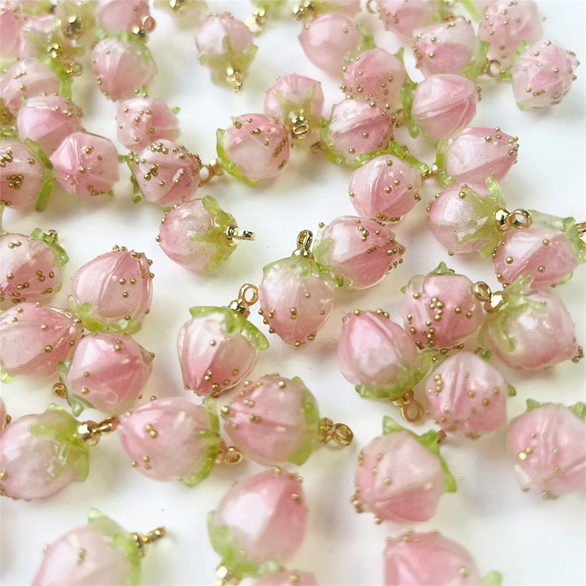 ZW41 Strawberry Resin Necklace Pendant Handmade Hairpin Bracelet Necklace Handmade Diy Material Earrings Jewelry Accessories